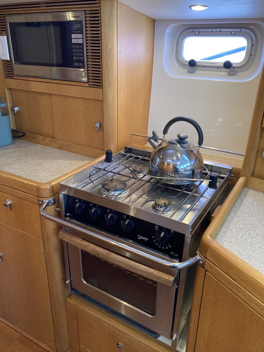 2008 Oyster 56 Deck Saloon - Photo 36