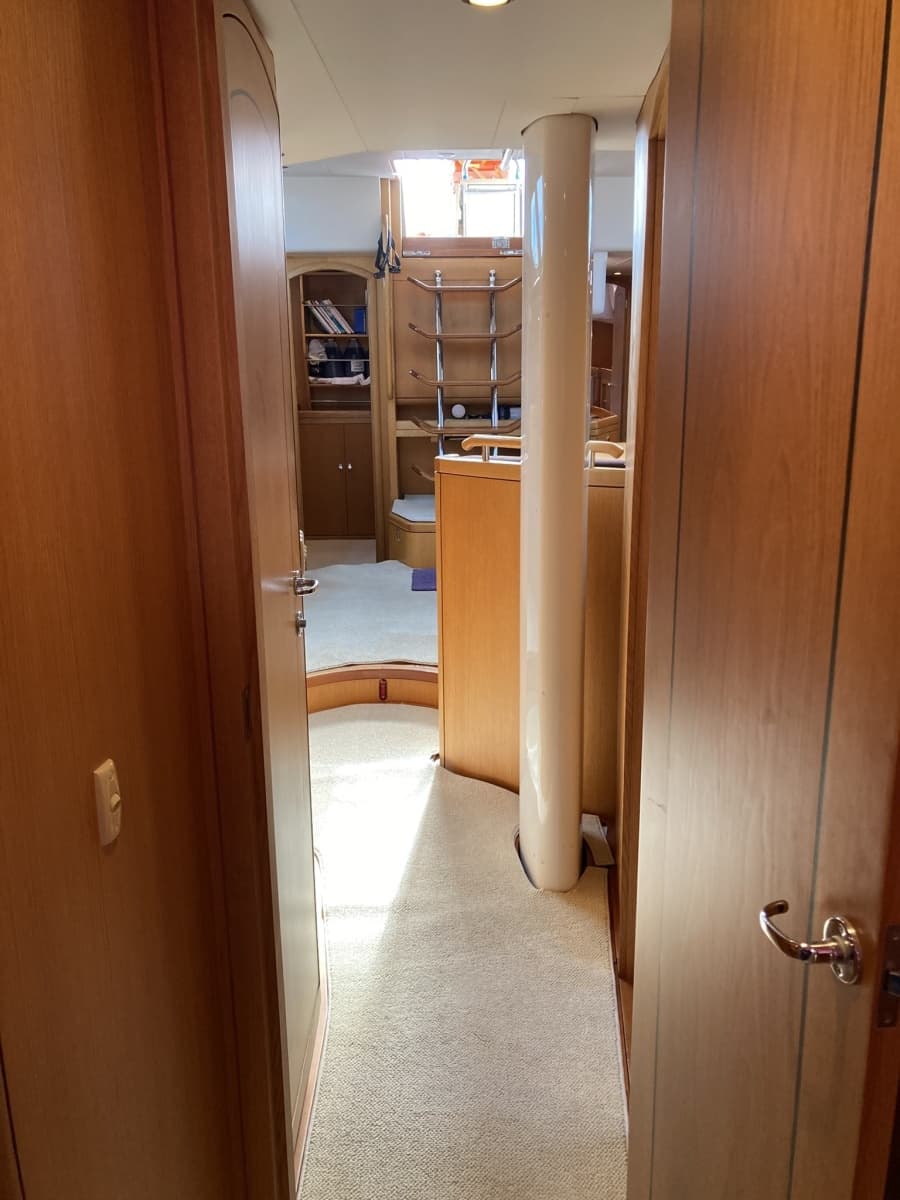 2008 Oyster 56 Deck Saloon - Photo 77
