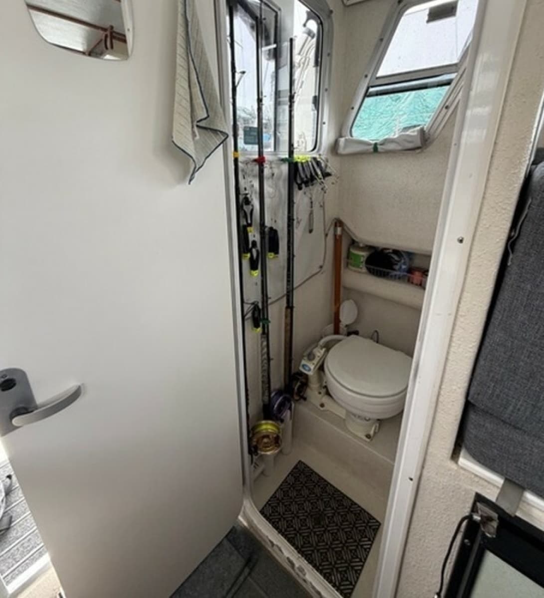 2003 Sea Sport Explorer 2400