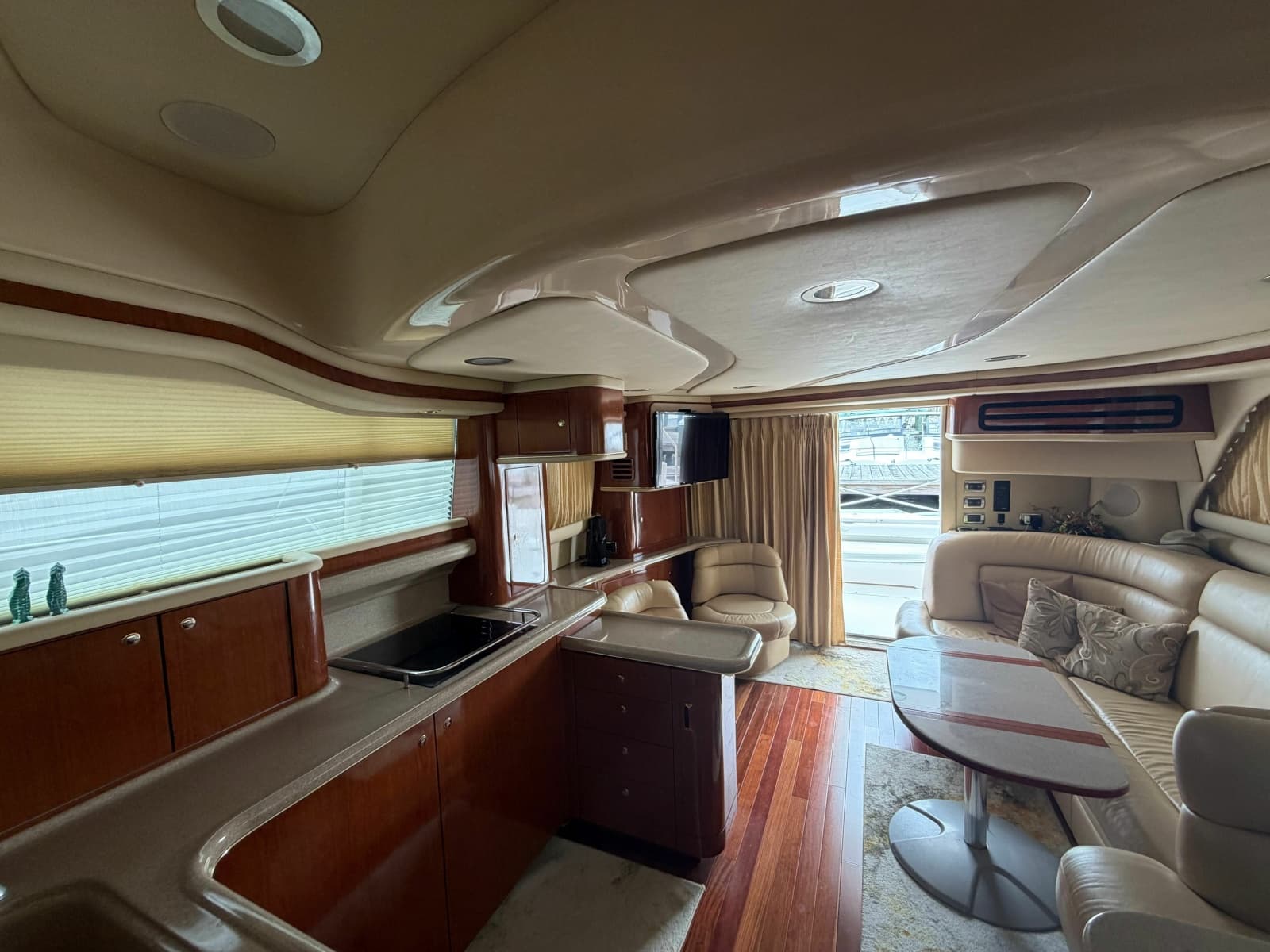 2002 Sea Ray 480 Sedan Bridge