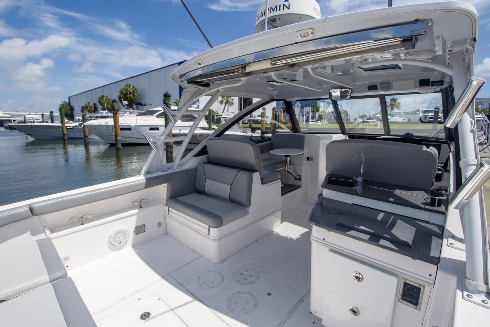 2019 Everglades 340 Dual Console