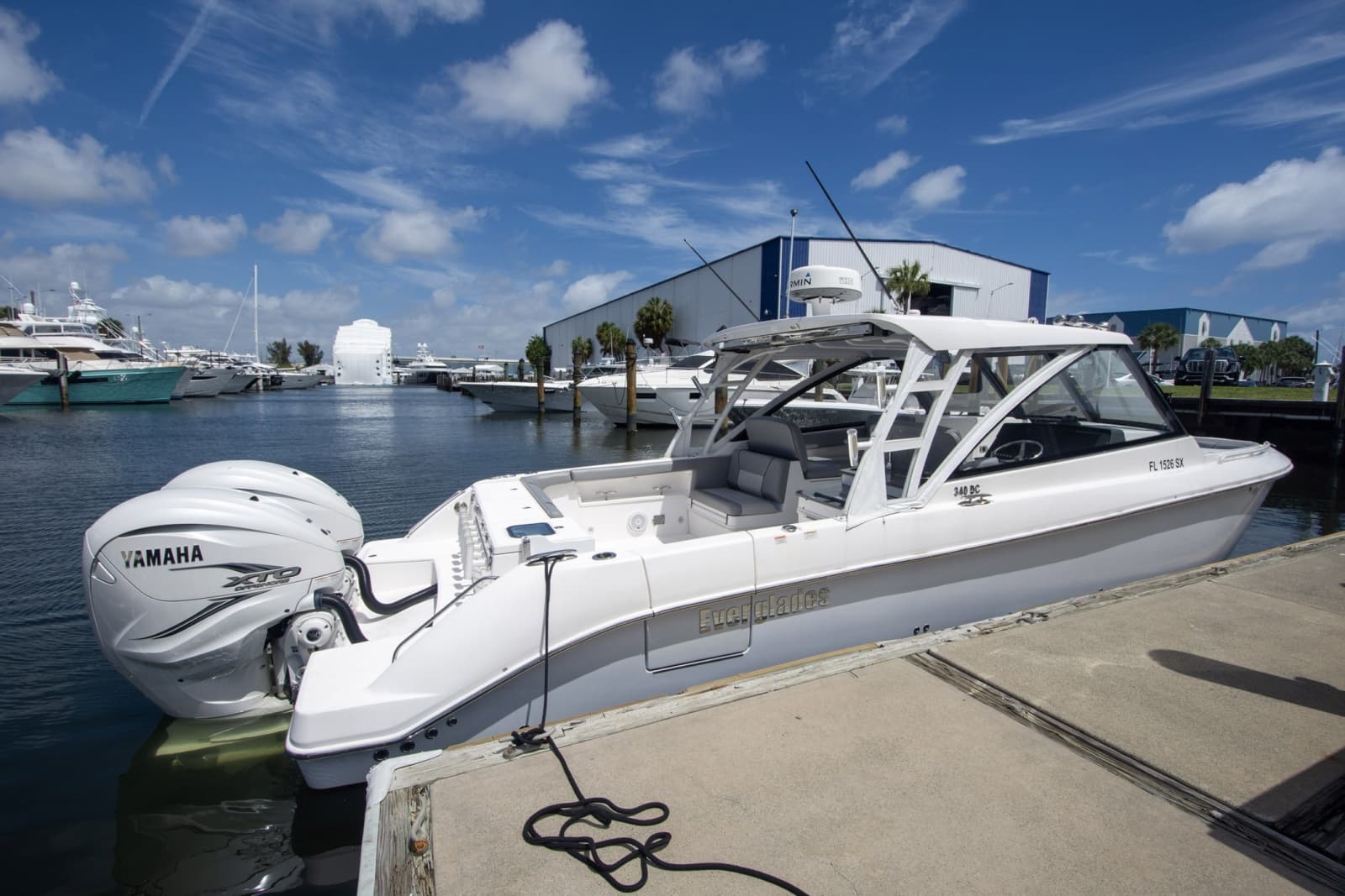 2019 Everglades 340 Dual Console