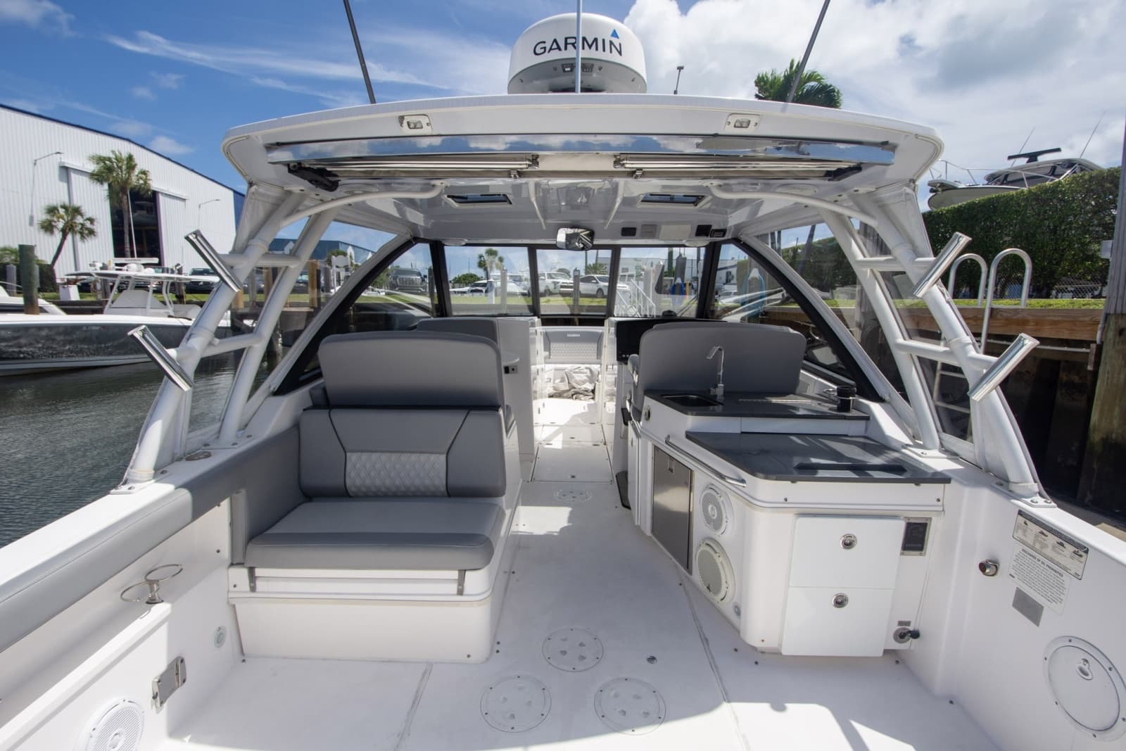 2019 Everglades 340 Dual Console