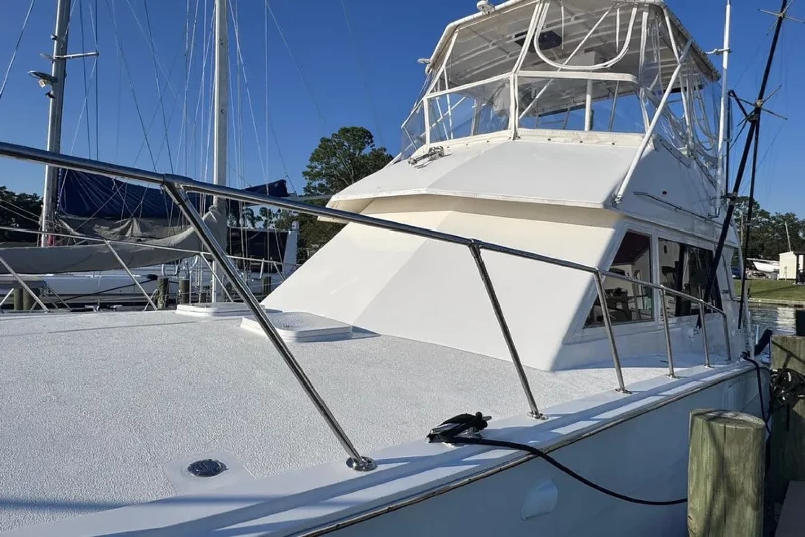 1981 Hatteras 43 Convertible