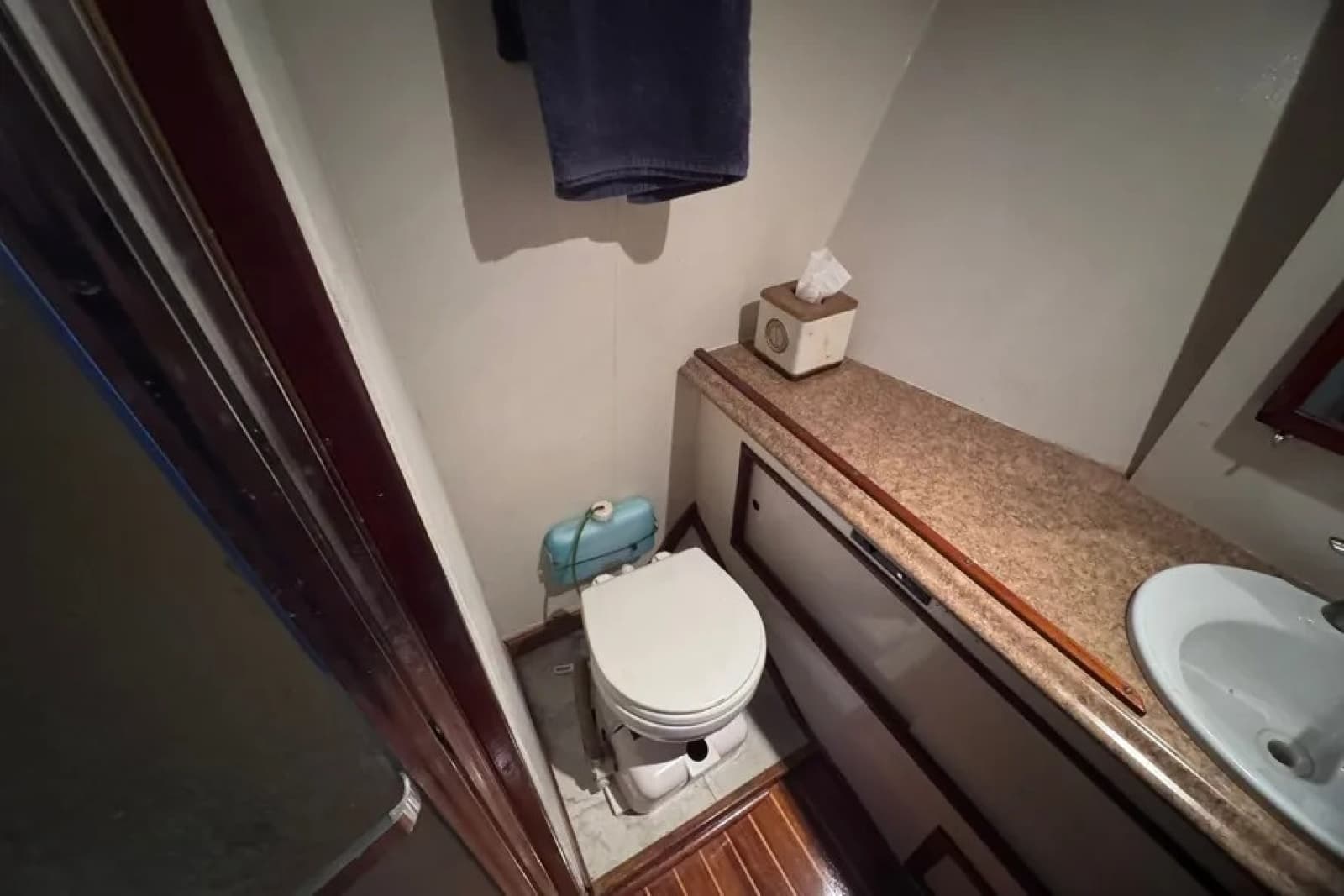 1981 Hatteras 43 Convertible