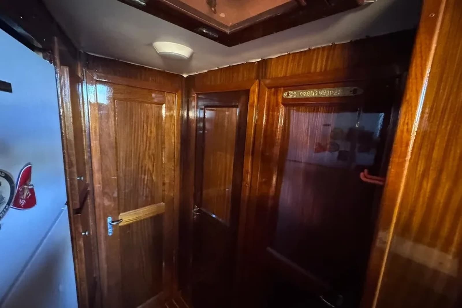 1981 Hatteras 43 Convertible