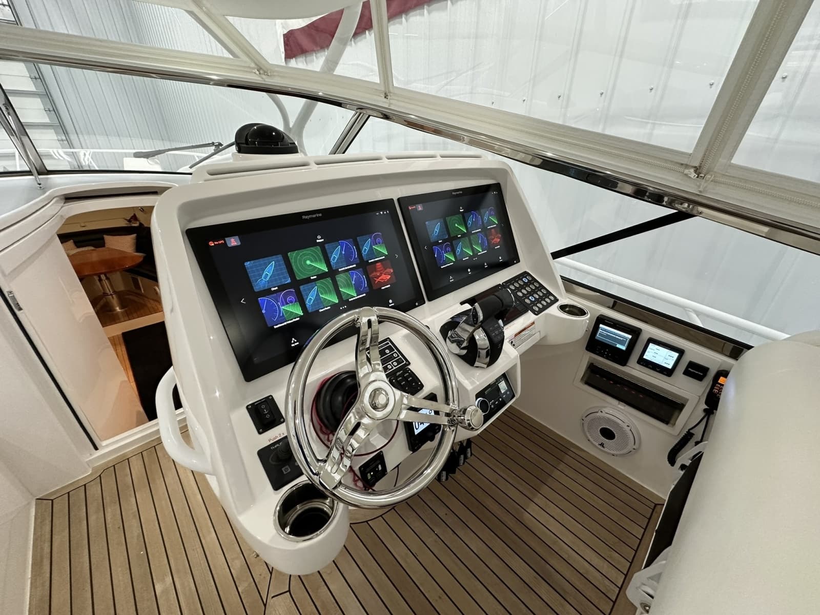 2020 Intrepid 475 Sport Yacht
