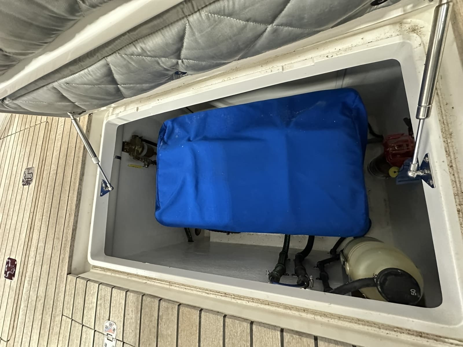 2020 Intrepid 475 Sport Yacht