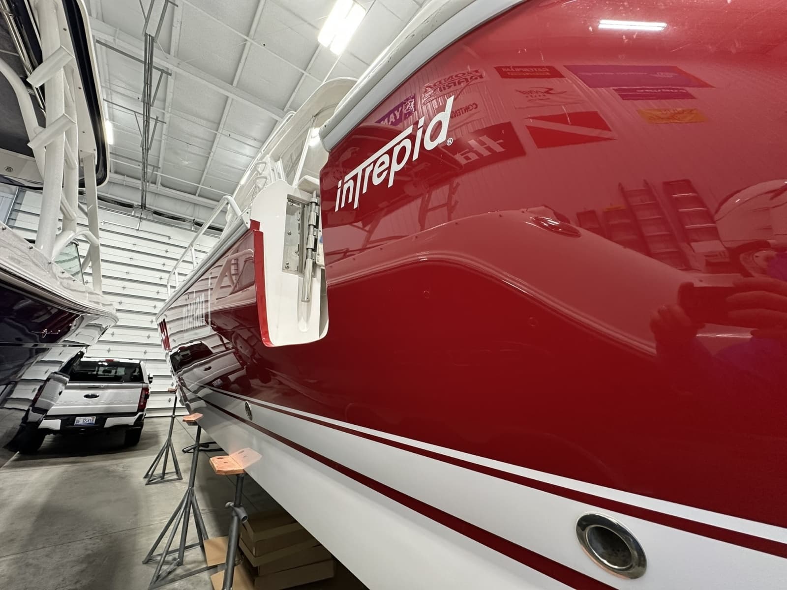 2020 Intrepid 475 Sport Yacht