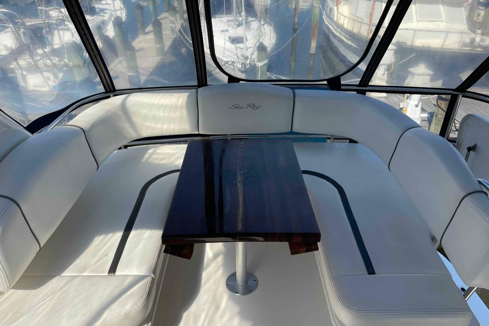 2005 Sea Ray 420 Sedan Bridge