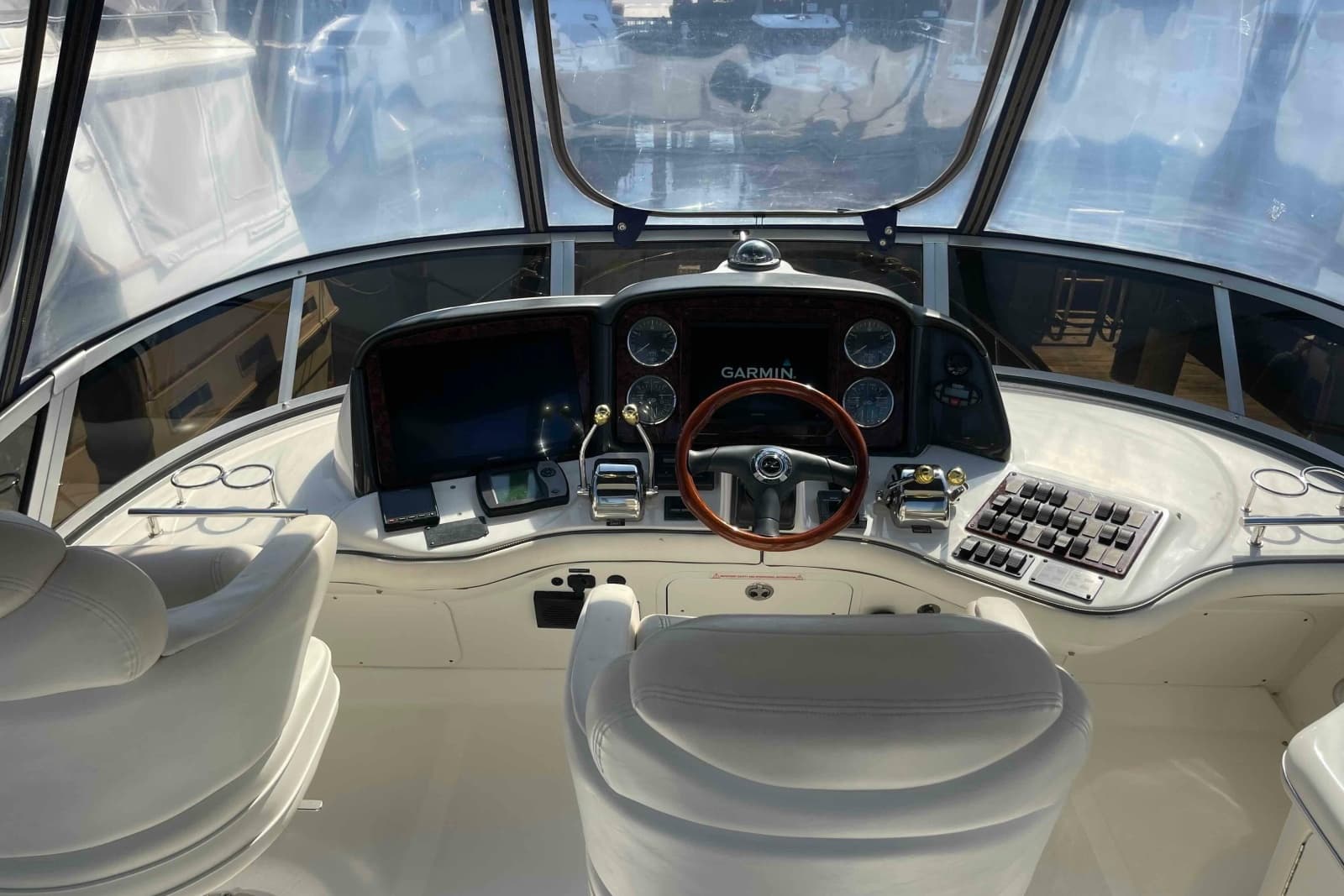 2005 Sea Ray 420 Sedan Bridge