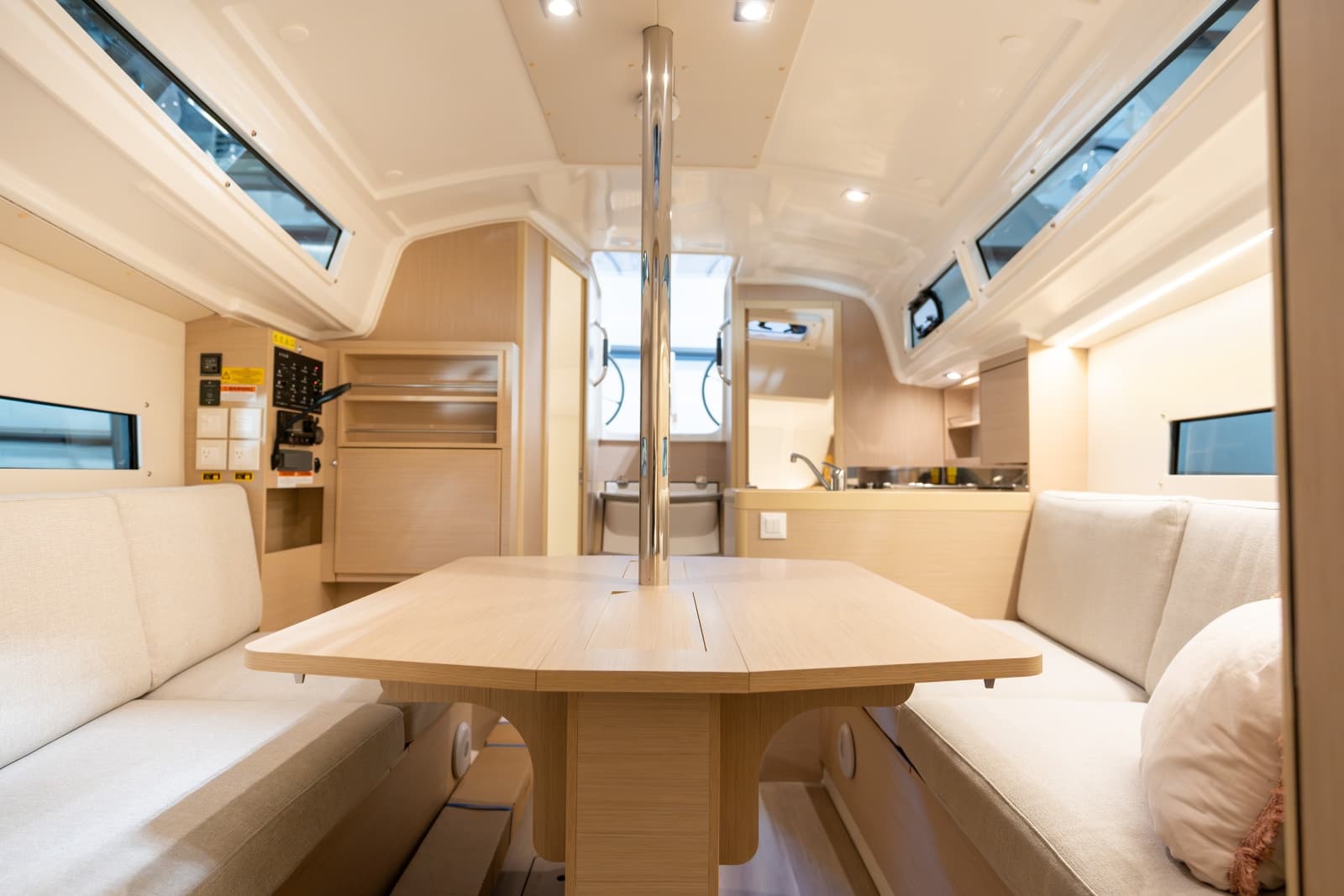 2024 Beneteau Oceanis 30.1