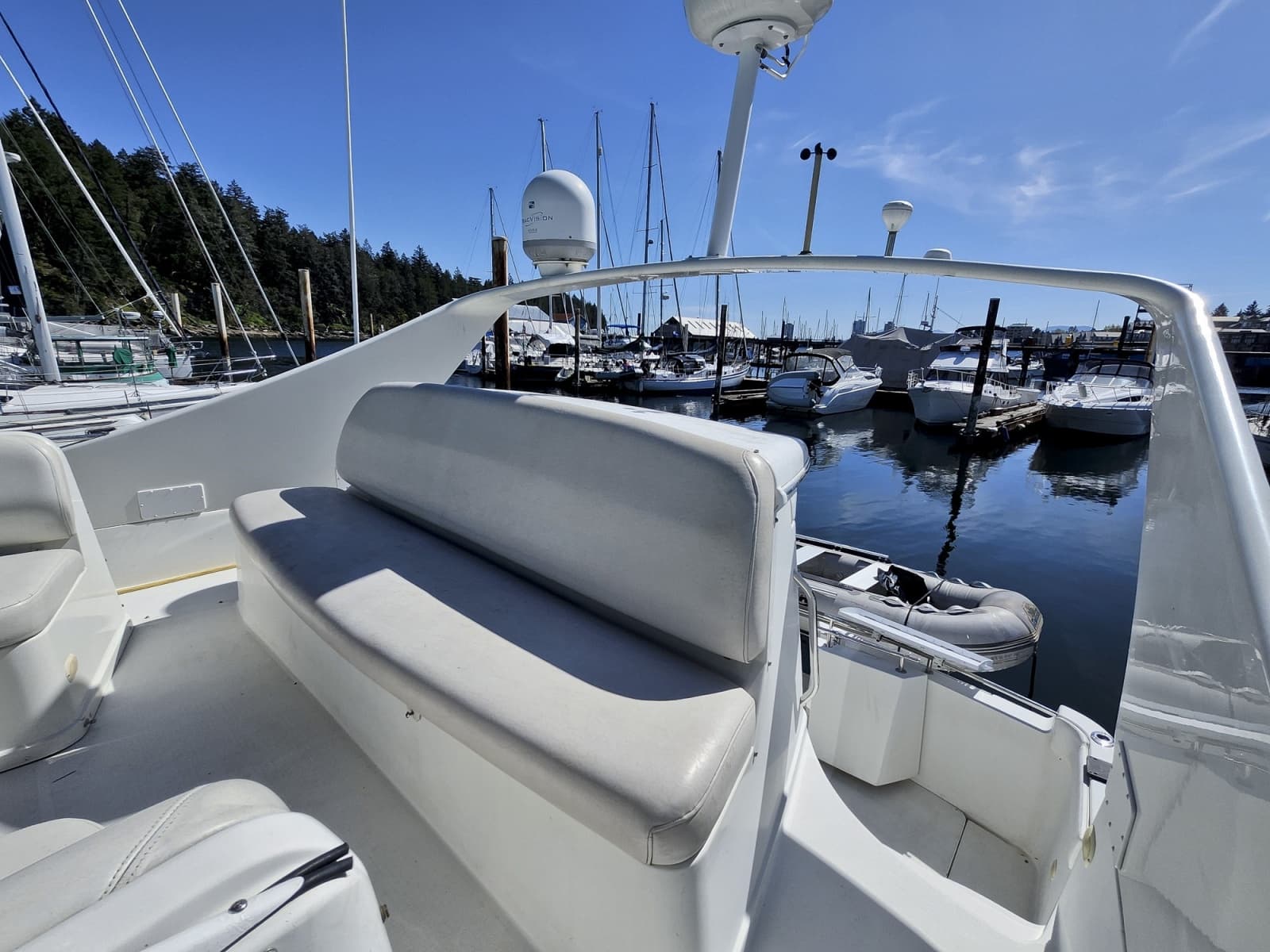 2007 Carver 36 Mariner