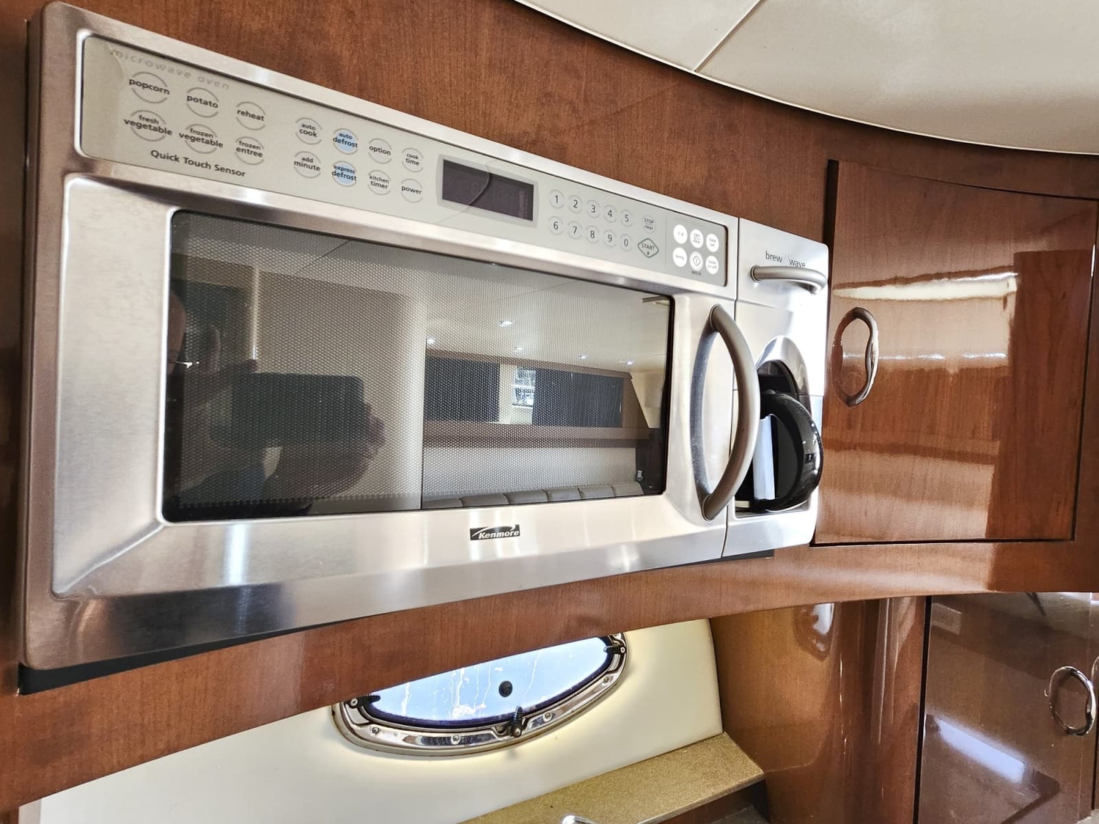 2007 Carver 36 Mariner