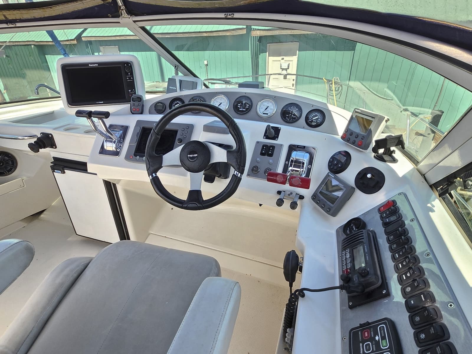 2007 Carver 36 Mariner