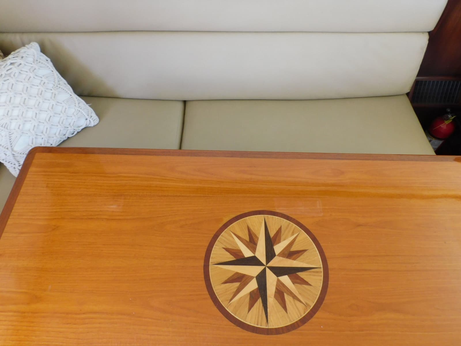 2000 Camano Troll 31