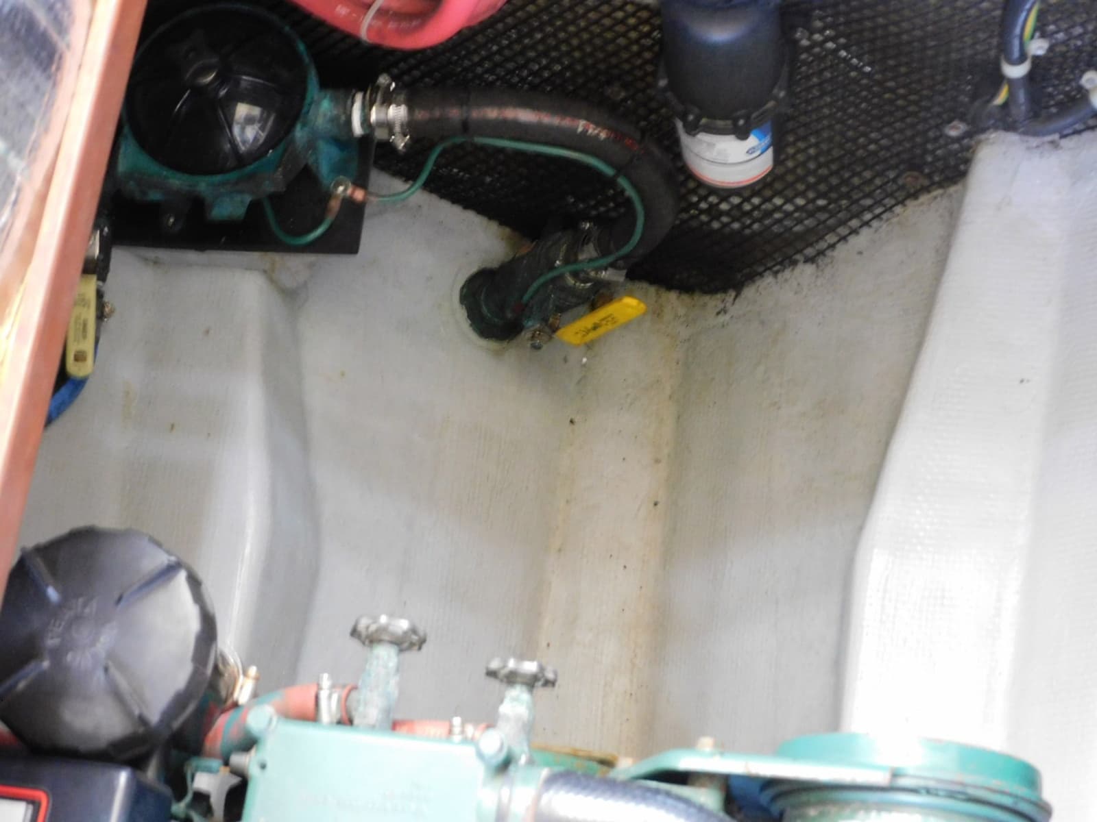 2000 Camano Troll 31