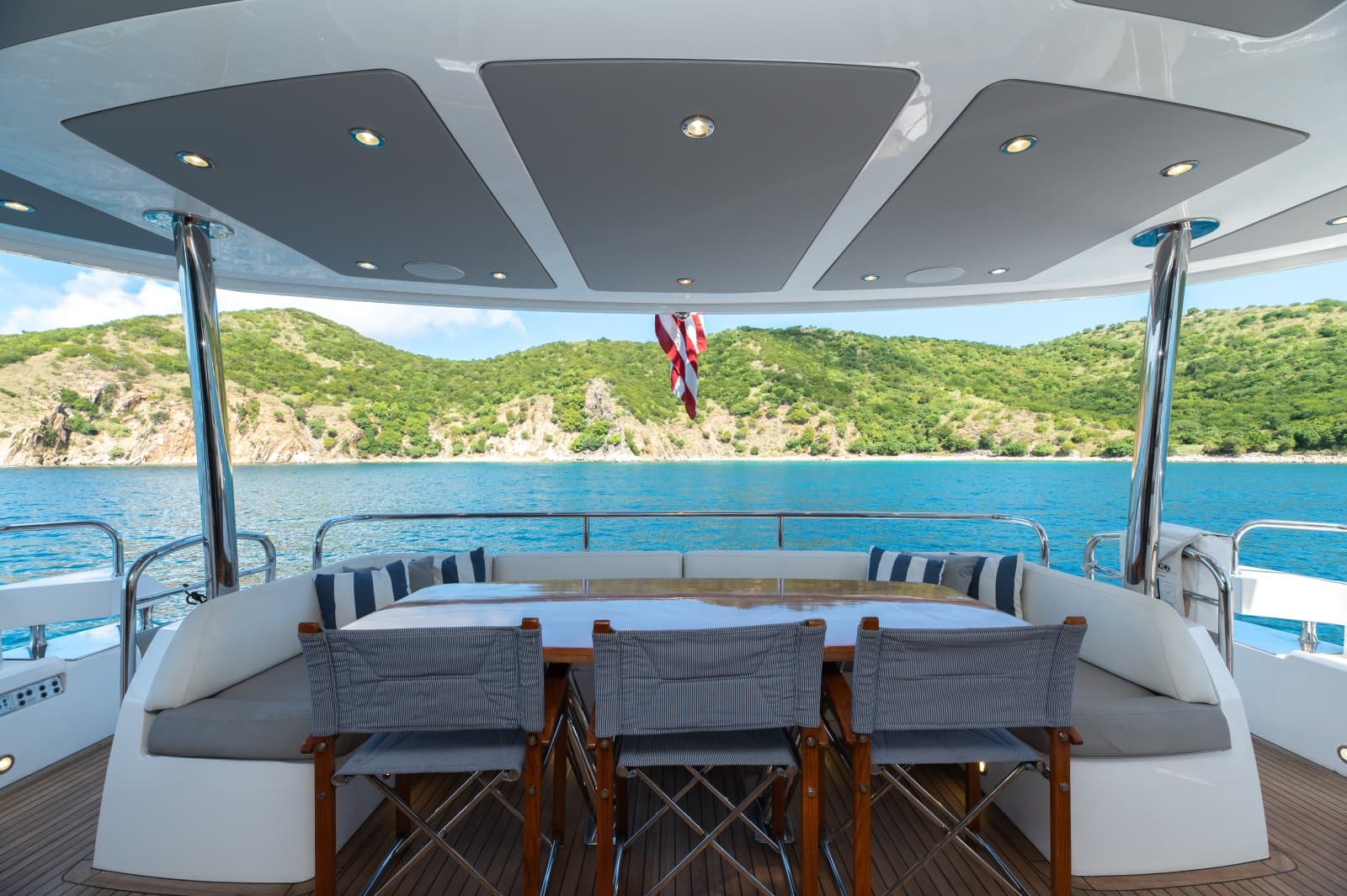 2017 Sunseeker 86 Yacht