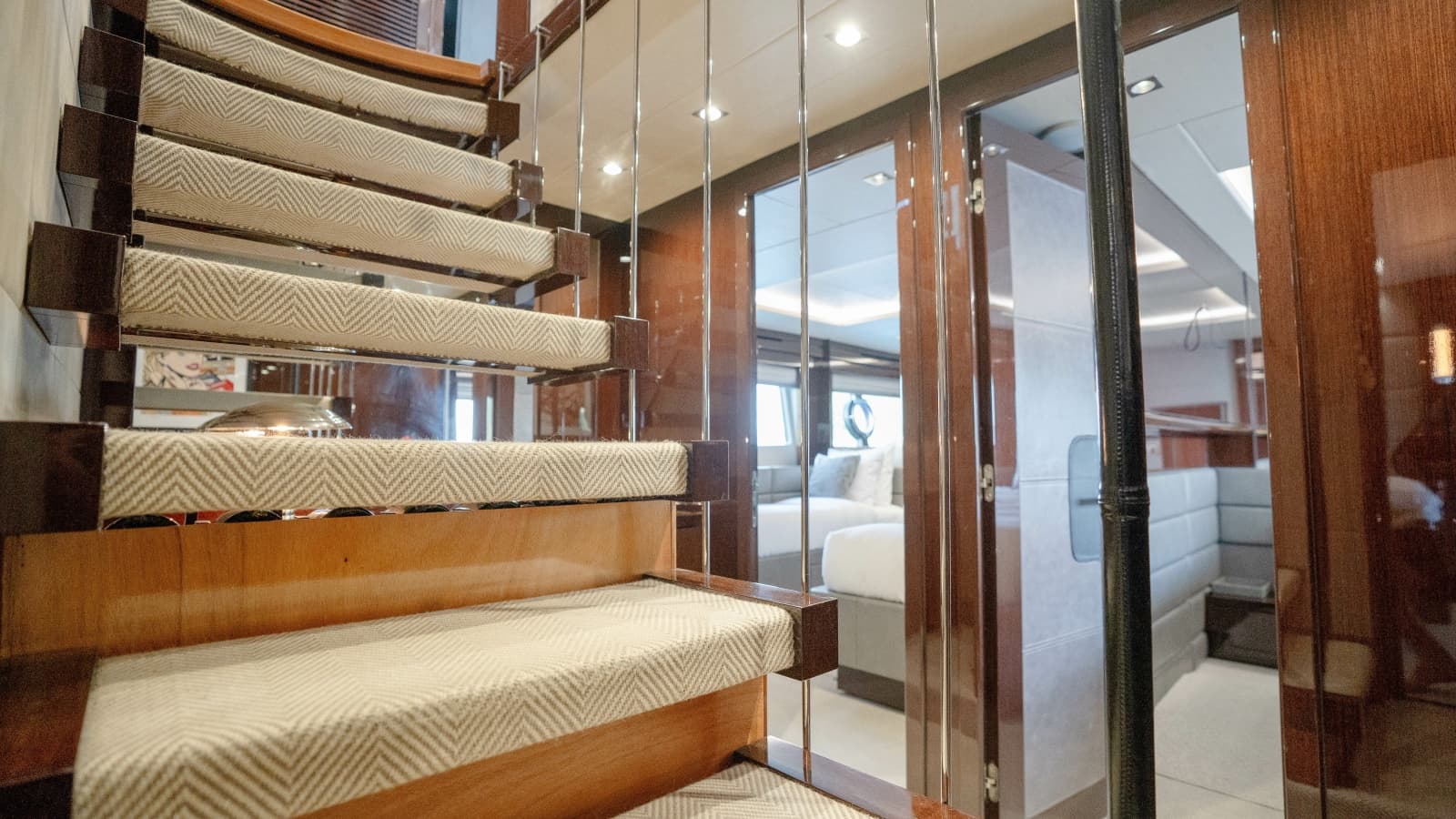 2017 Sunseeker 86 Yacht - Photo 50