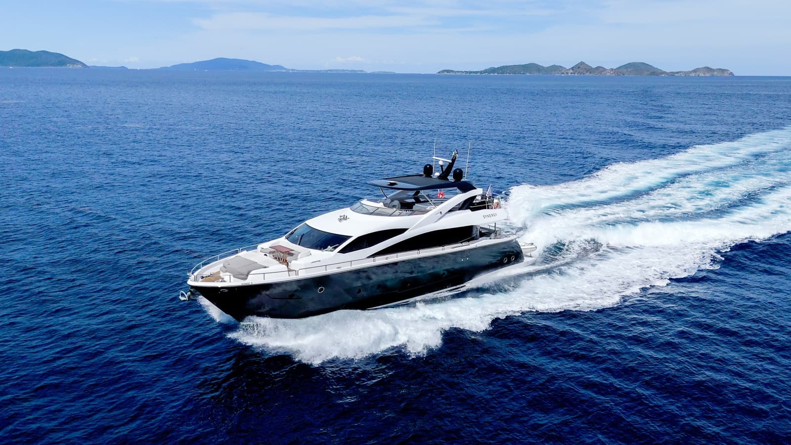 2017 Sunseeker 86 Yacht - Photo 2