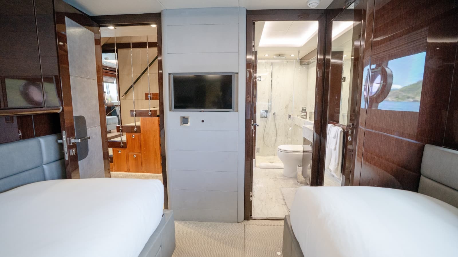 2017 Sunseeker 86 Yacht - Photo 82