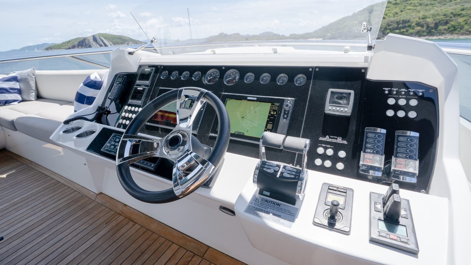 2017 Sunseeker 86 Yacht - Photo 110