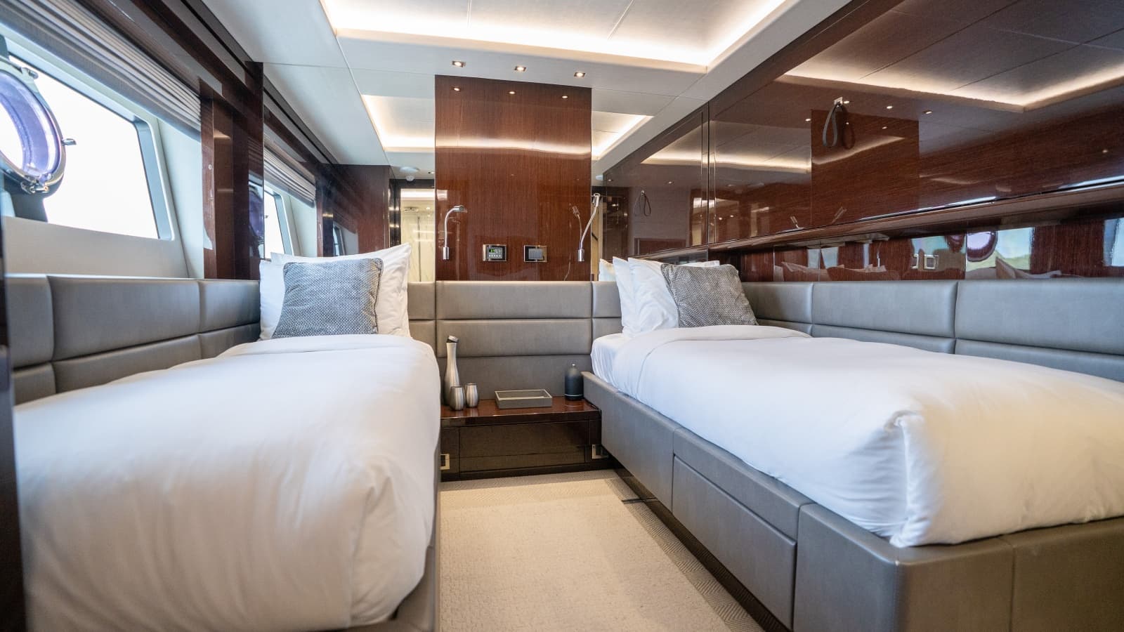 2017 Sunseeker 86 Yacht - Photo 81