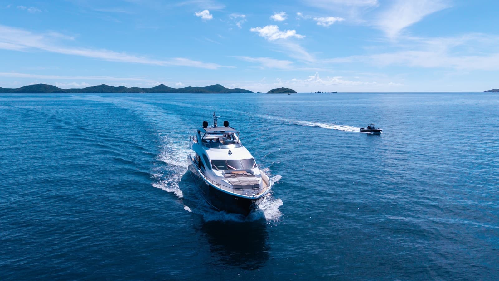 2017 Sunseeker 86 Yacht