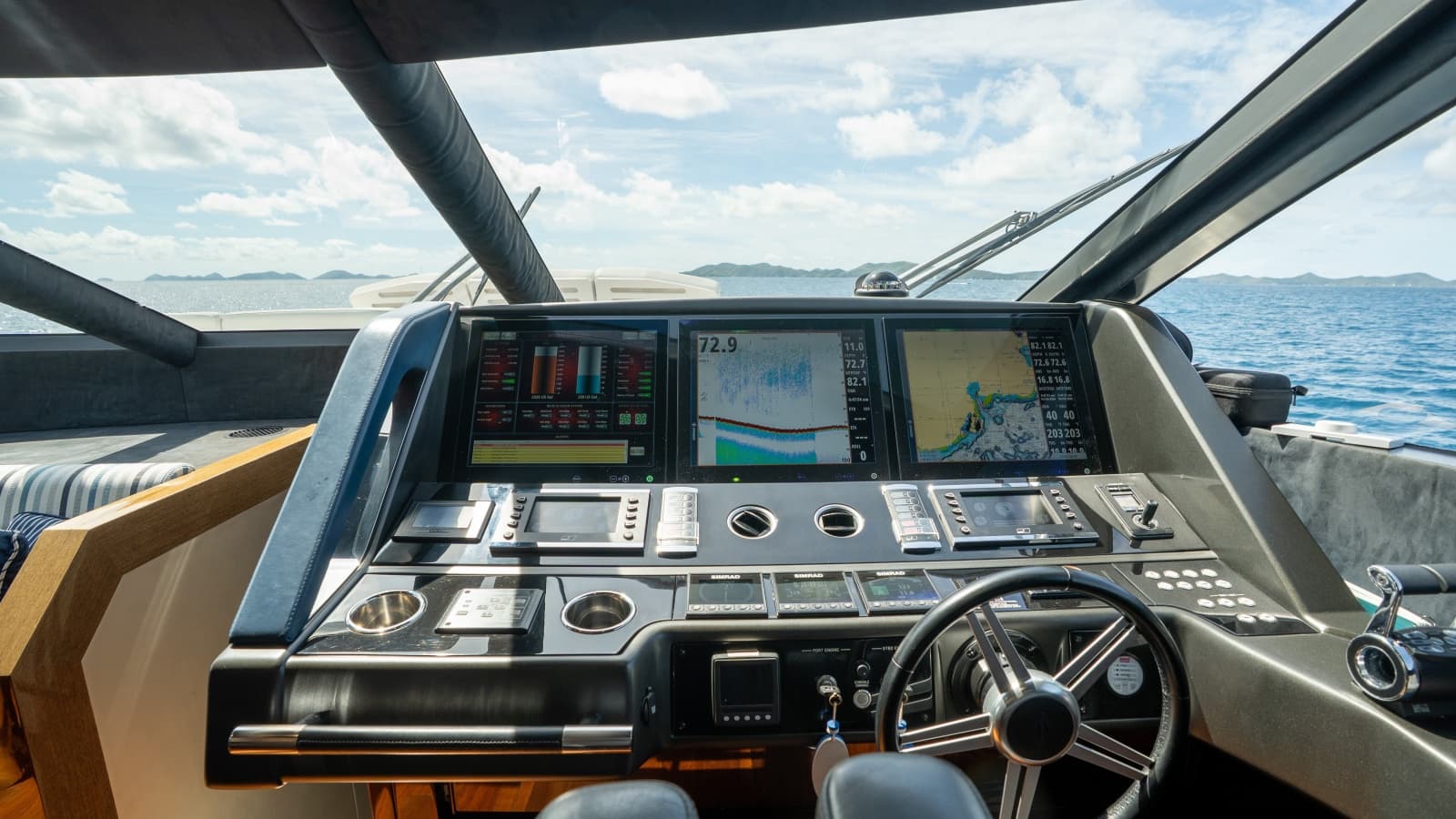 2017 Sunseeker 86 Yacht - Photo 45
