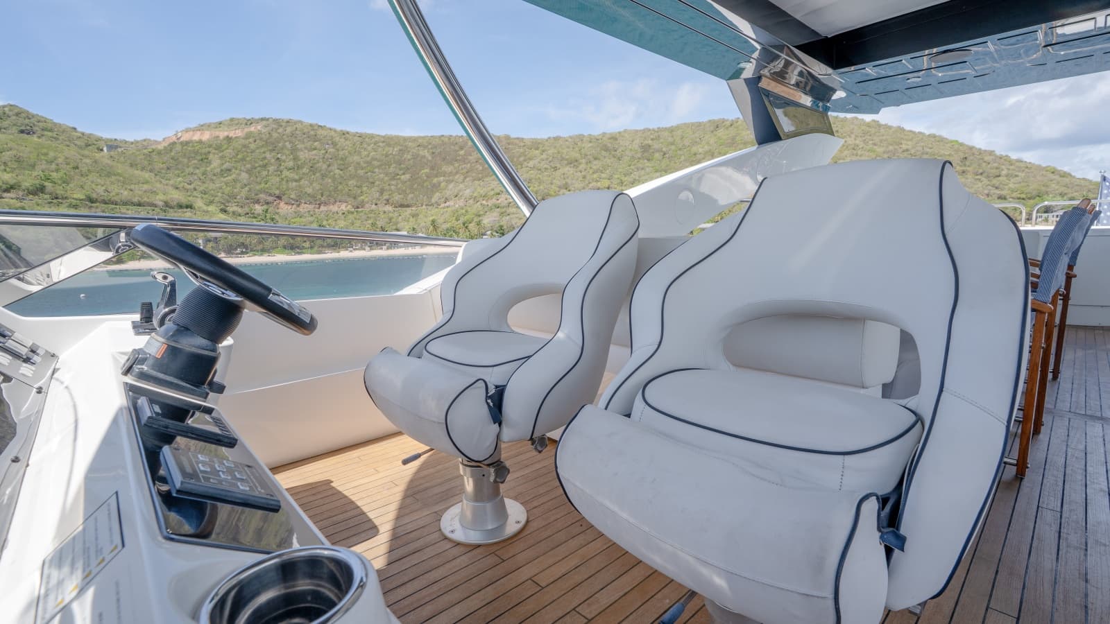 2017 Sunseeker 86 Yacht - Photo 108
