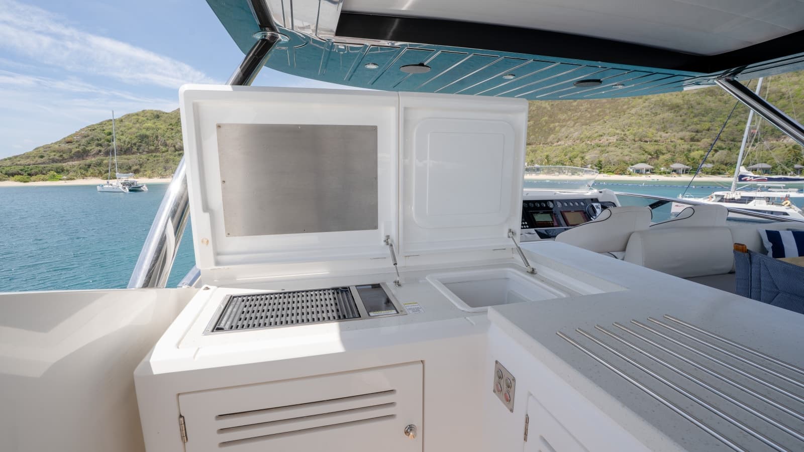 2017 Sunseeker 86 Yacht - Photo 102