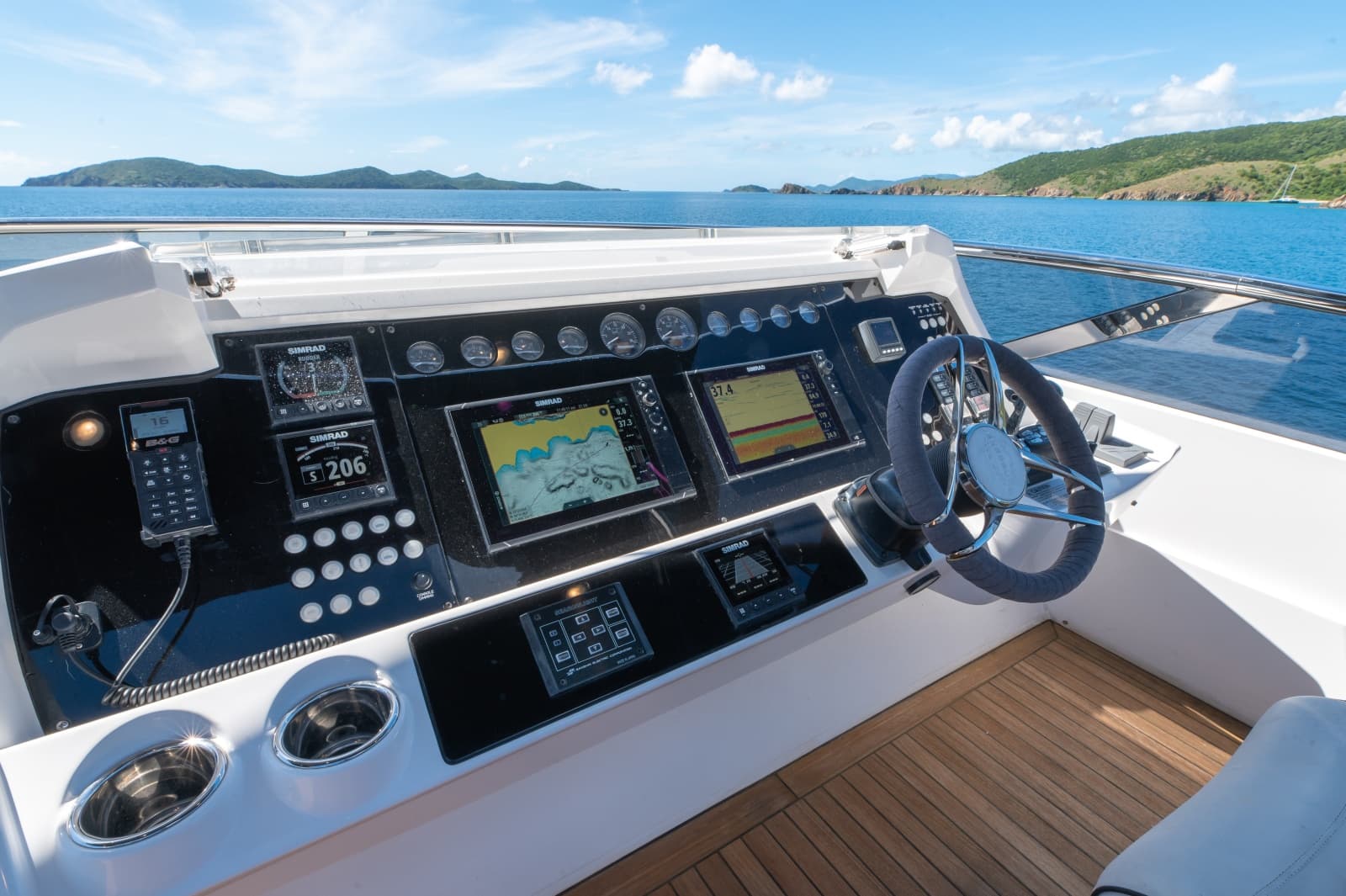 2017 Sunseeker 86 Yacht