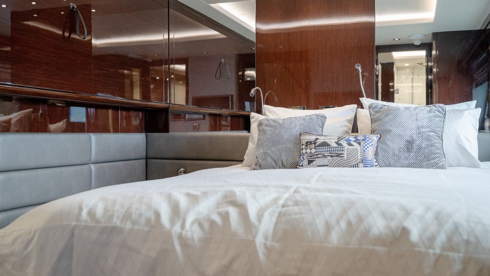 2017 Sunseeker 86 Yacht - Photo 76