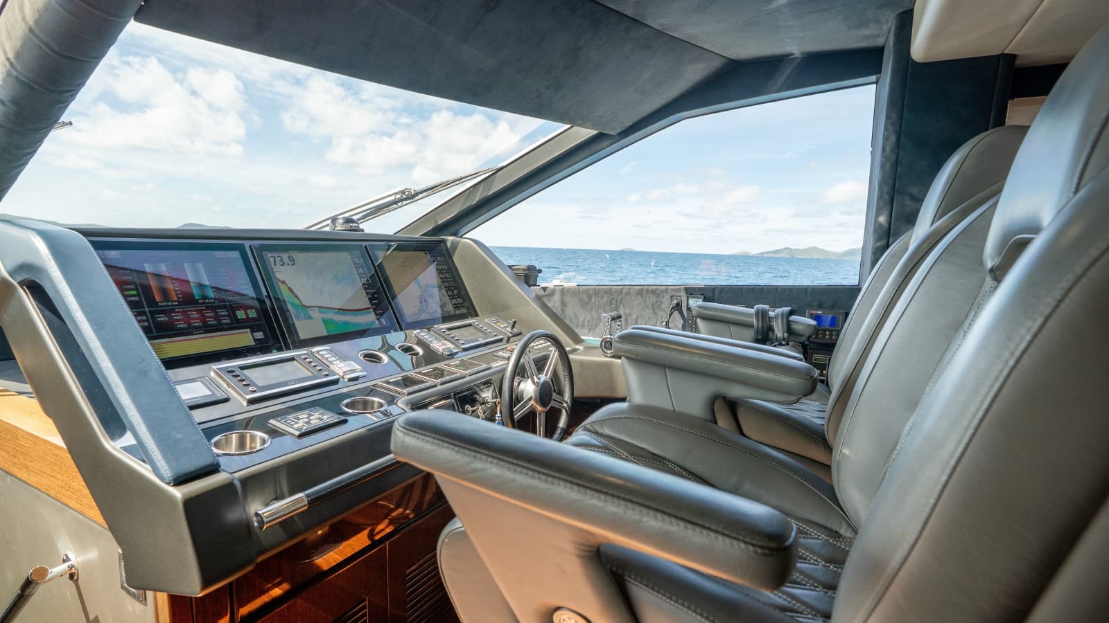 2017 Sunseeker 86 Yacht - Photo 44