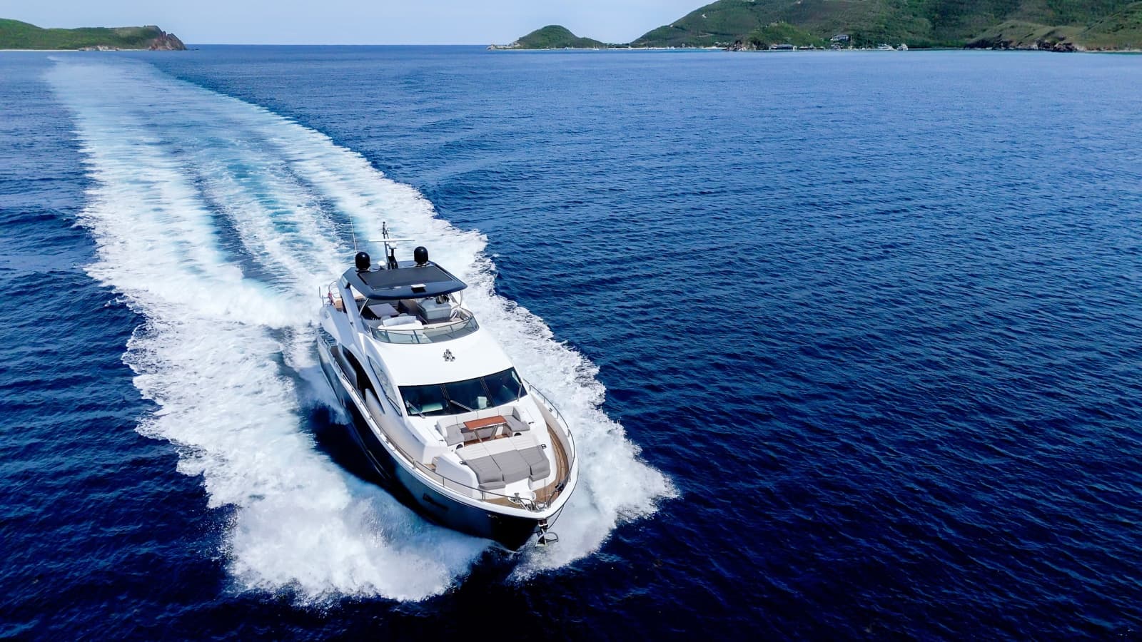 2017 Sunseeker 86 Yacht - Photo 4