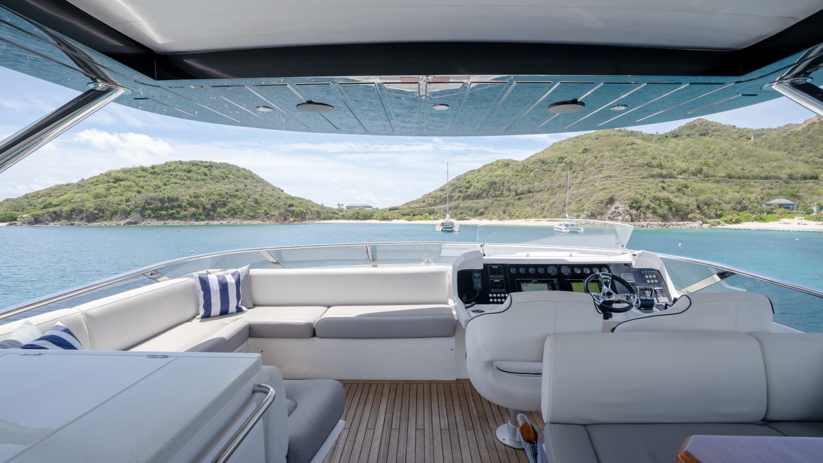 2017 Sunseeker 86 Yacht - Photo 105