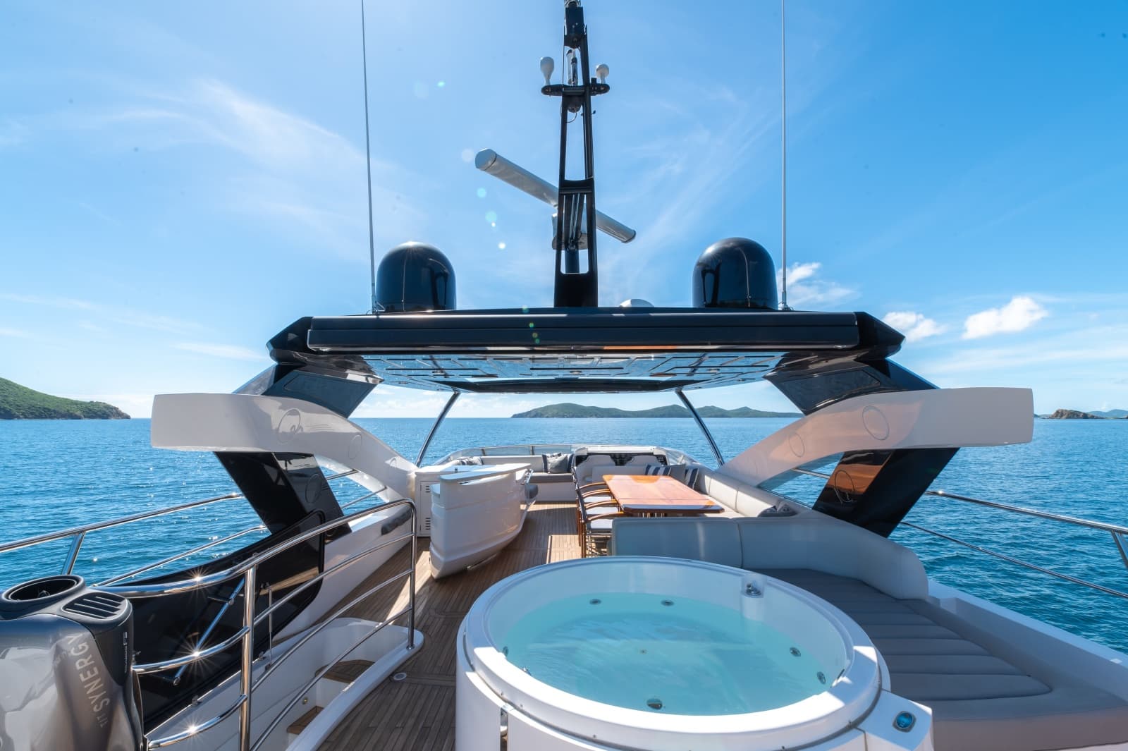 2017 Sunseeker 86 Yacht