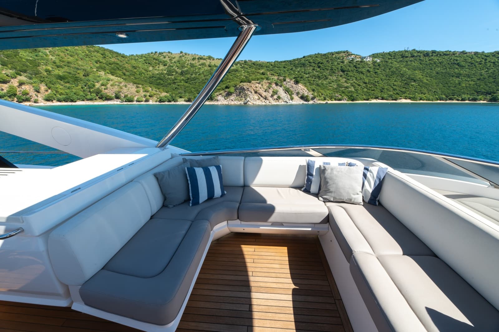 2017 Sunseeker 86 Yacht