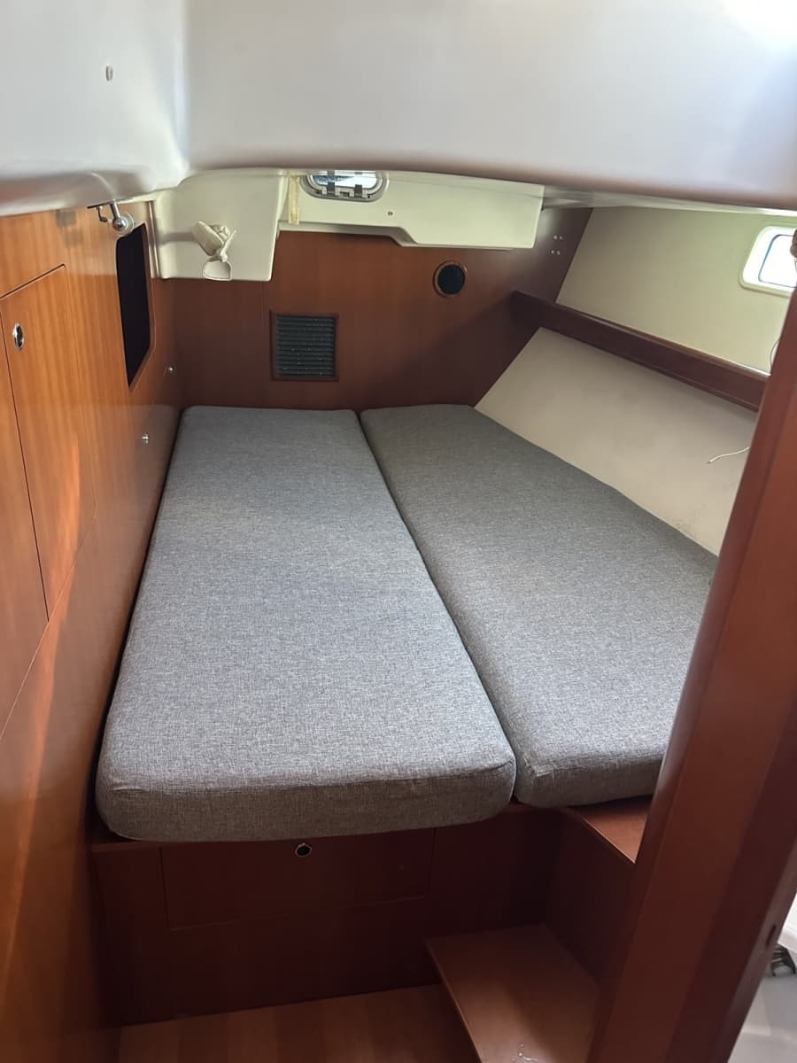2006 Beneteau 523