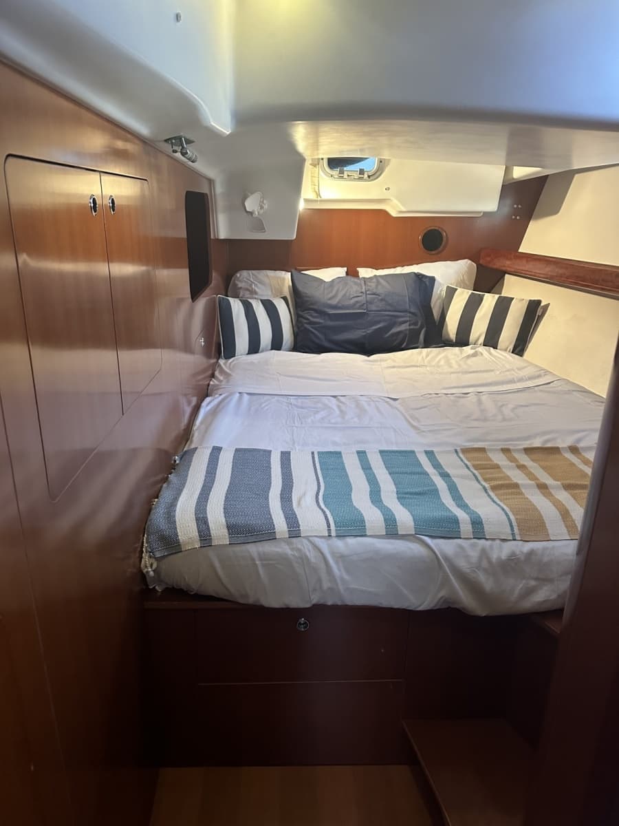 2006 Beneteau 523