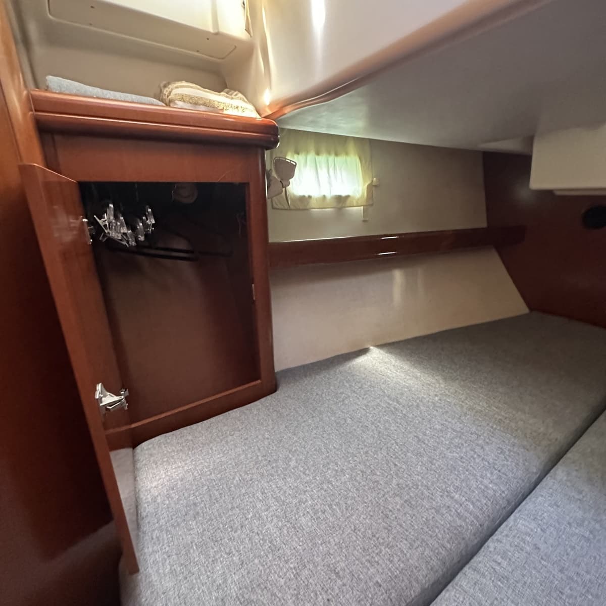 2006 Beneteau 523
