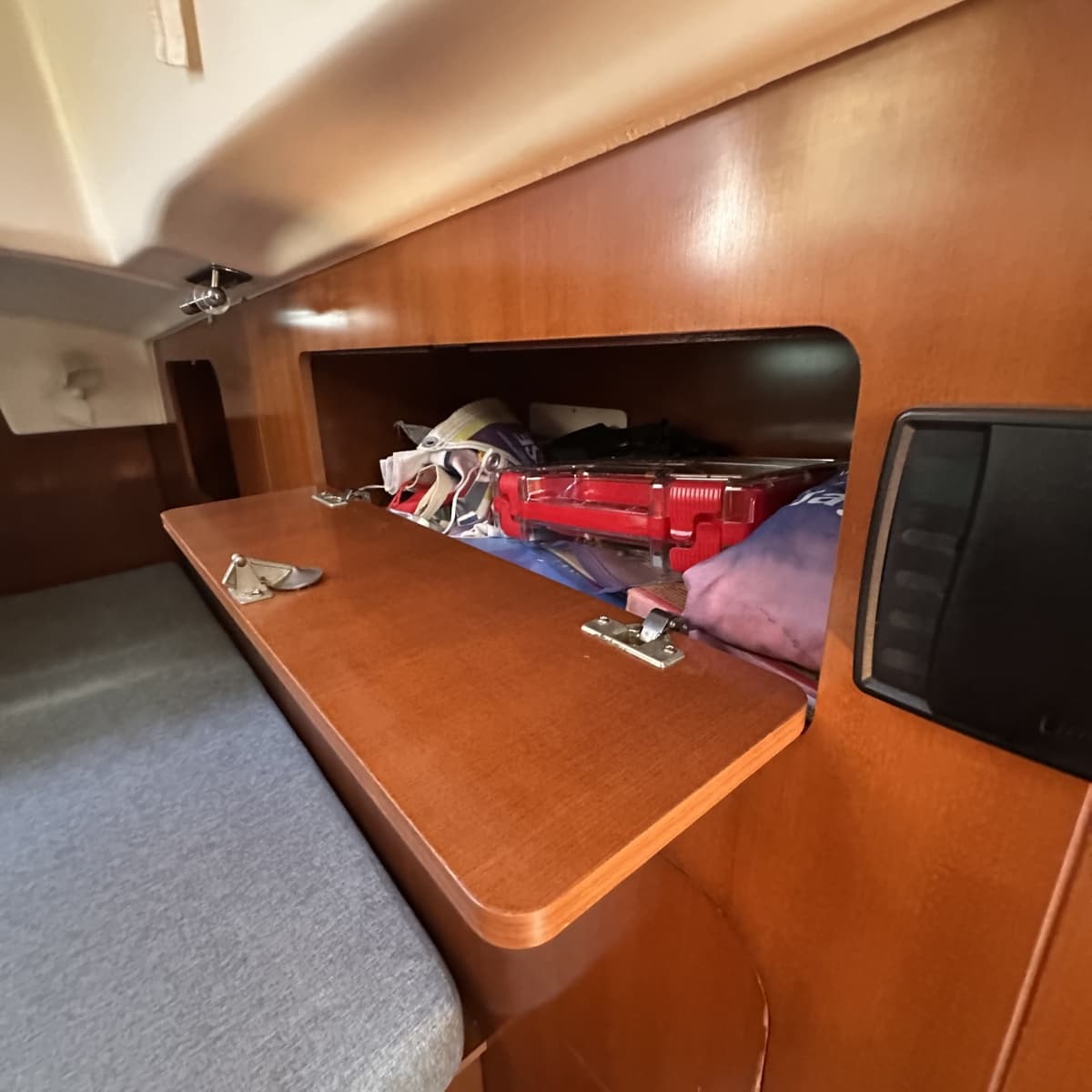 2006 Beneteau 523