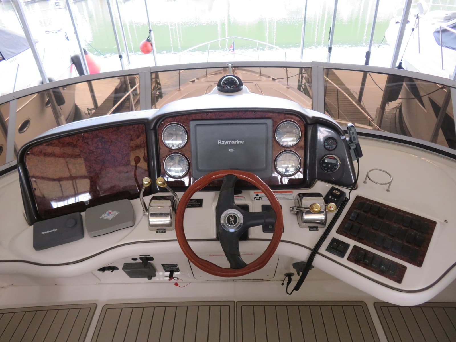 2007 Sea Ray 44 Sedan Bridge