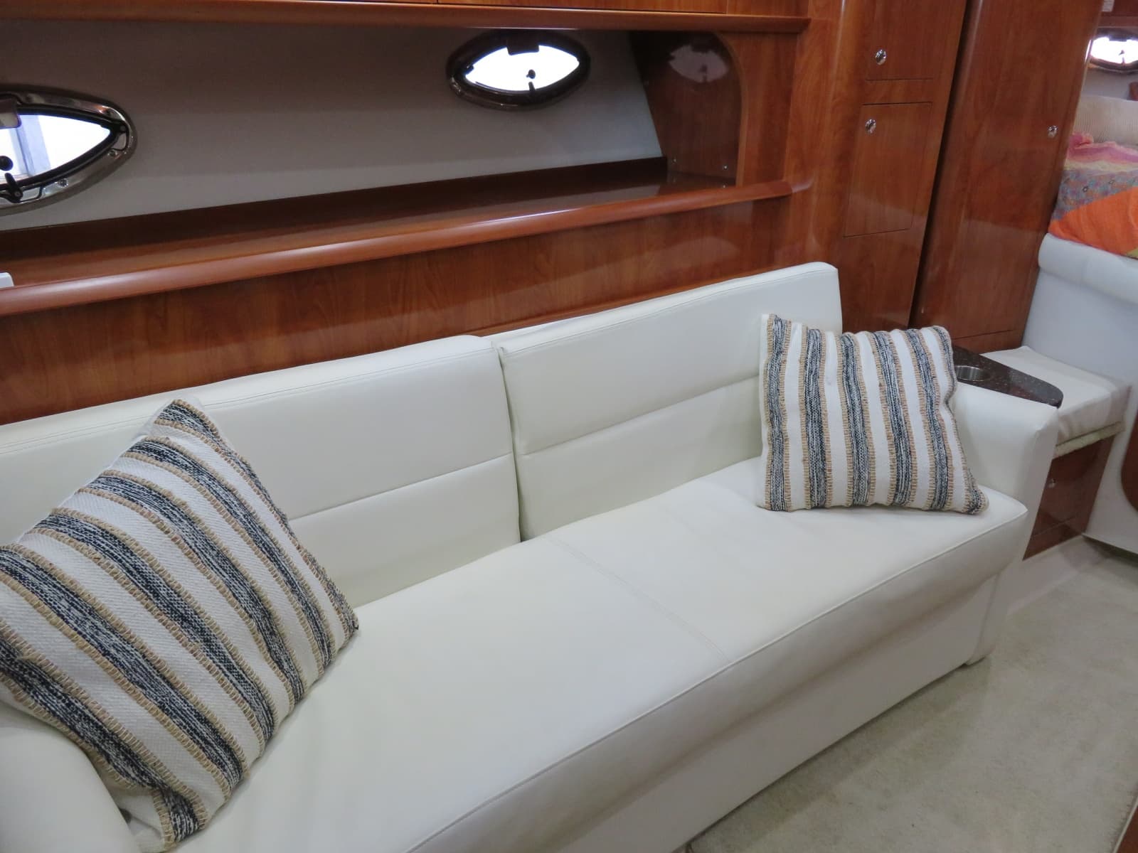 2008 Four Winns 338 Vista