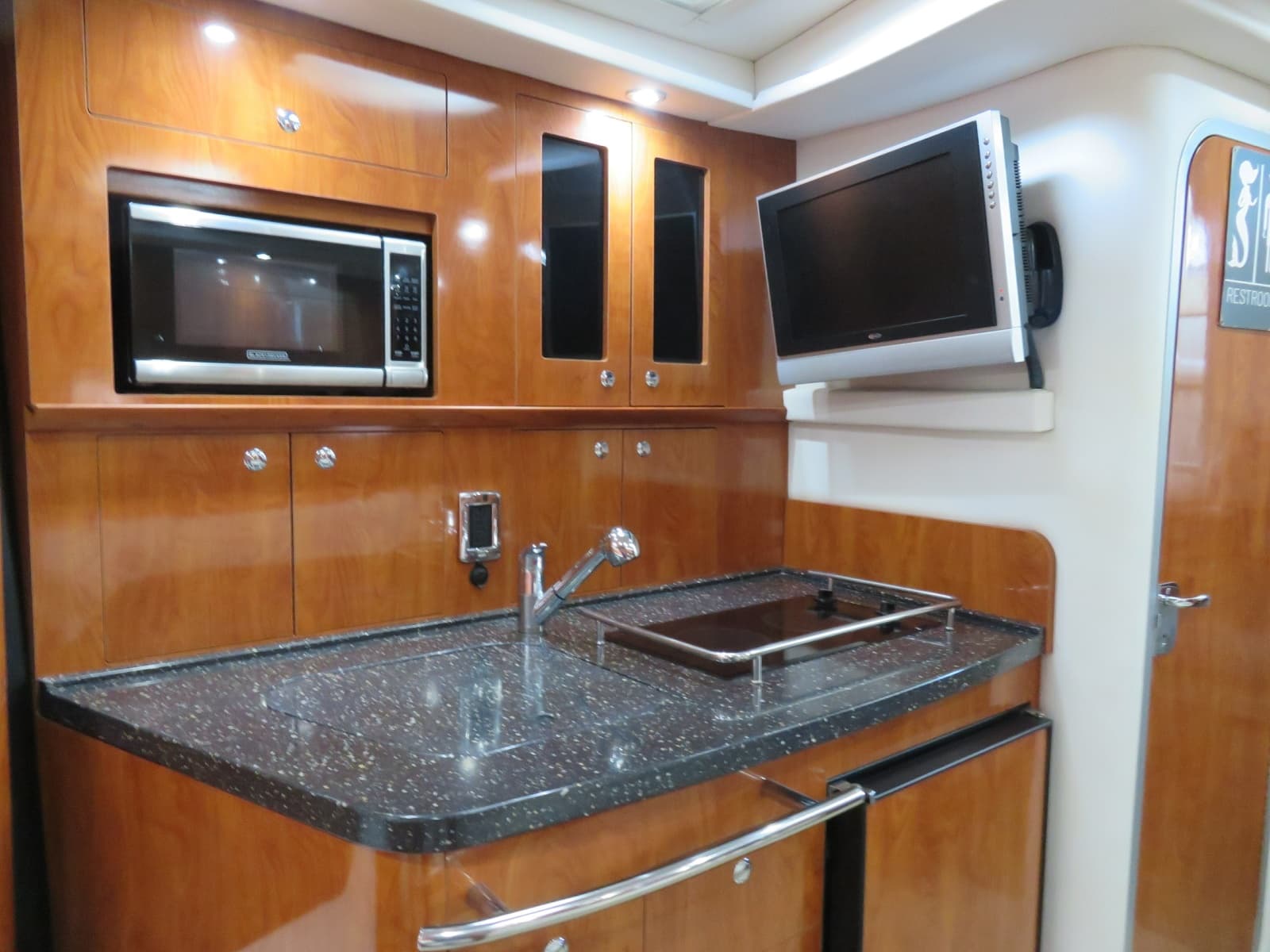 2008 Four Winns 338 Vista