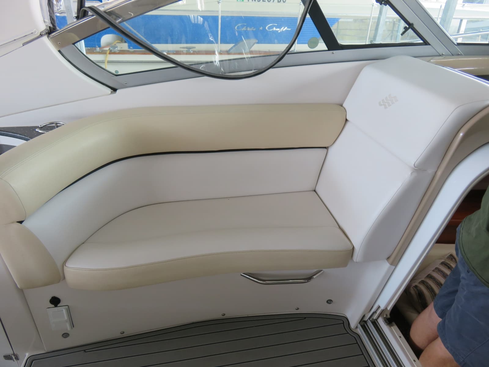 2008 Four Winns 338 Vista