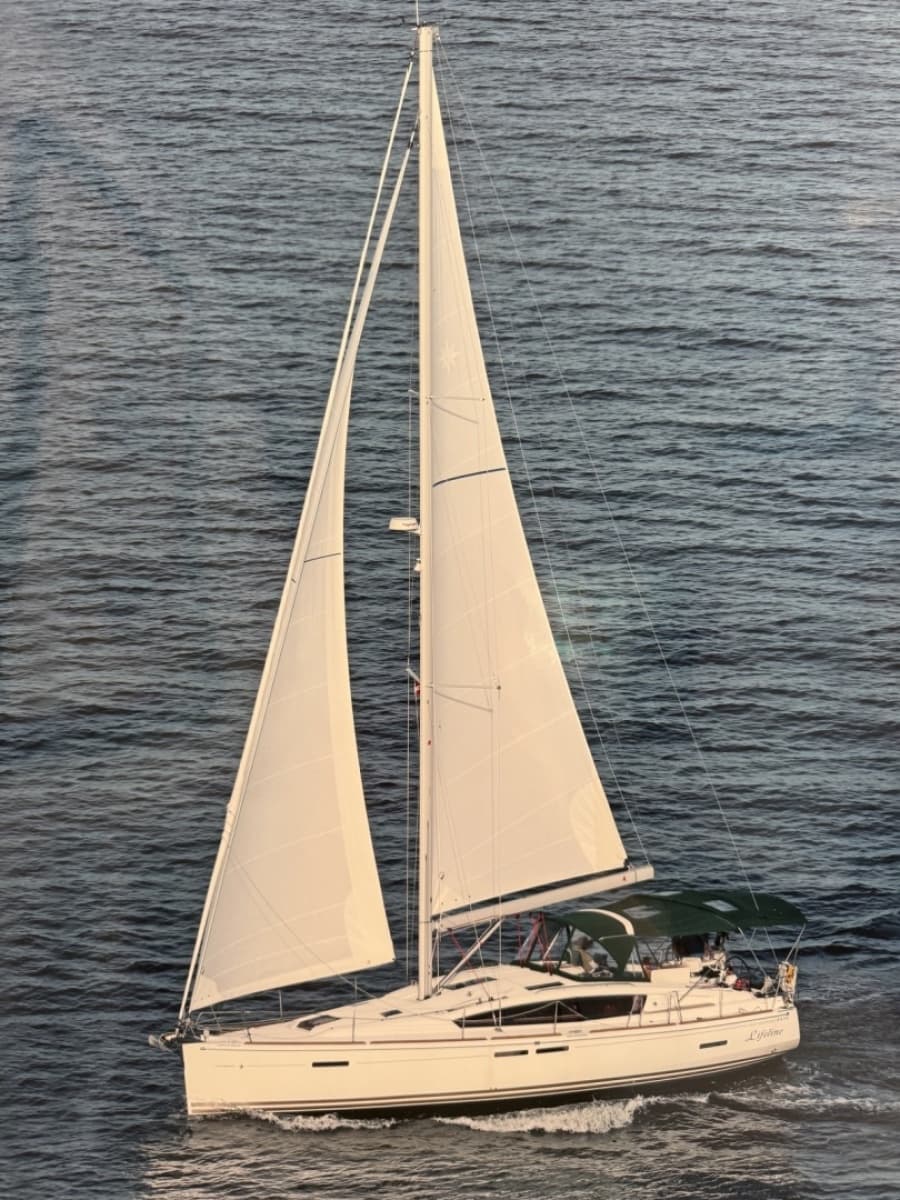 2017 Jeanneau Sun Odyssey 44 DS - Photo 1