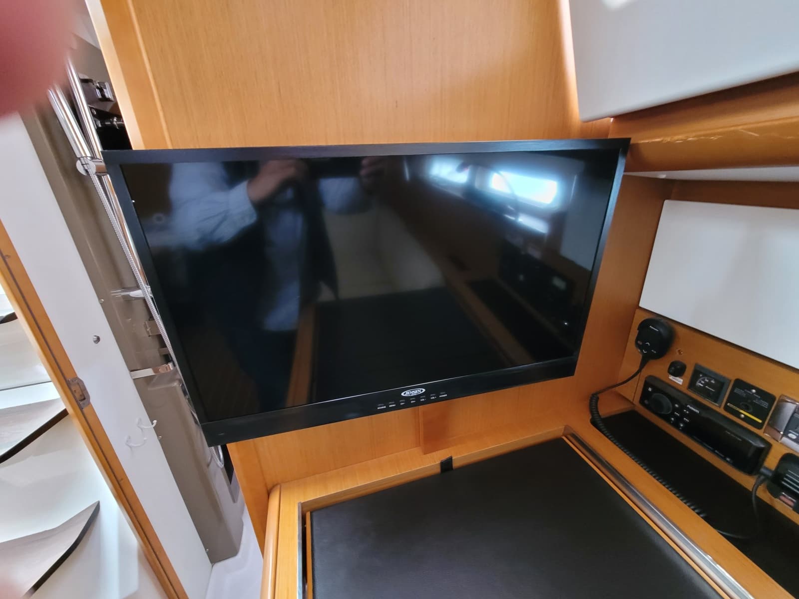 2017 Jeanneau Sun Odyssey 44 DS