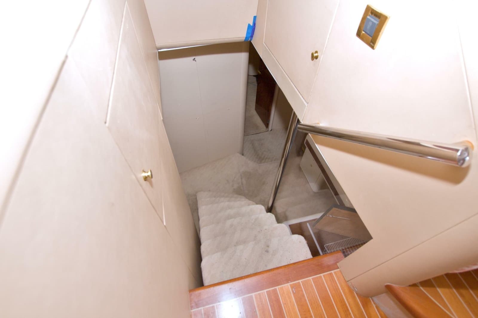 1998 Lazzara Yachts 76 Skylounge Grand Salon - Photo 84