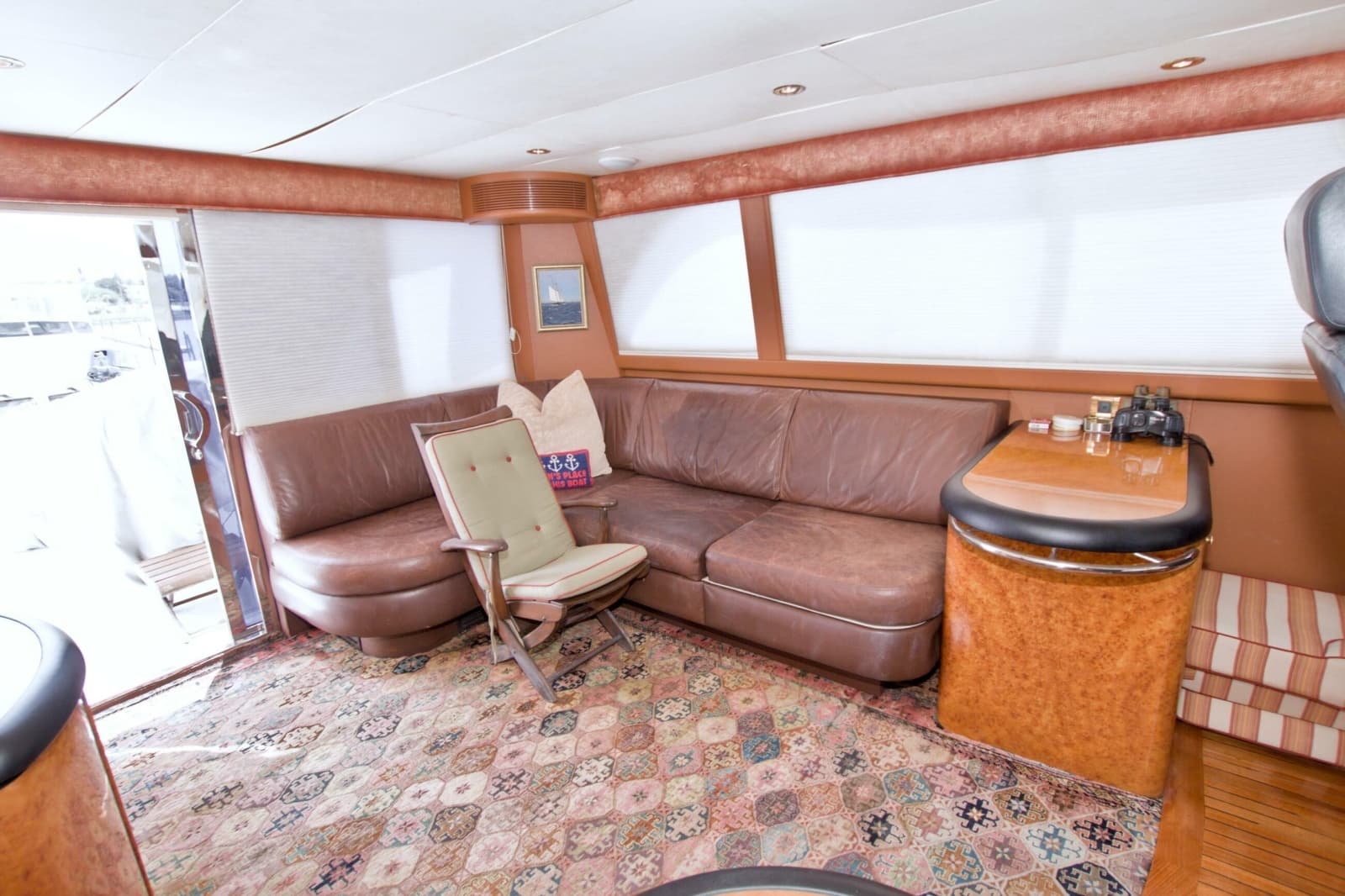 1998 Lazzara Yachts 76 Skylounge Grand Salon - Photo 60